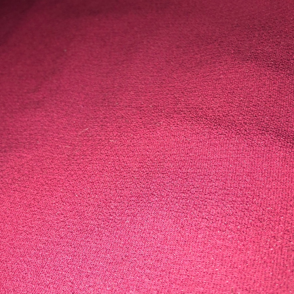 Red top - Picture 4 of 5